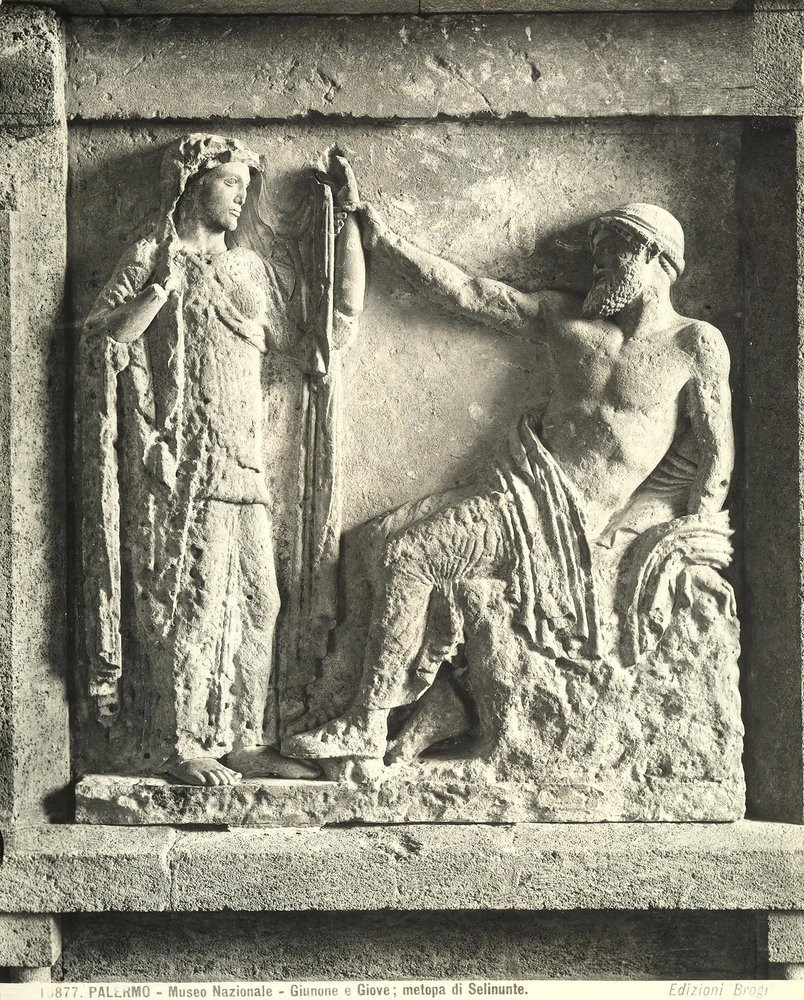 ゼウスとヘラ」シチリア島セリヌンテのE神殿のメトープ（大理石