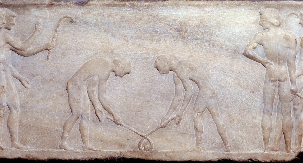 古代ギリシャの芸術。ラクロスによる球技（現在のホッケーの原理）。低