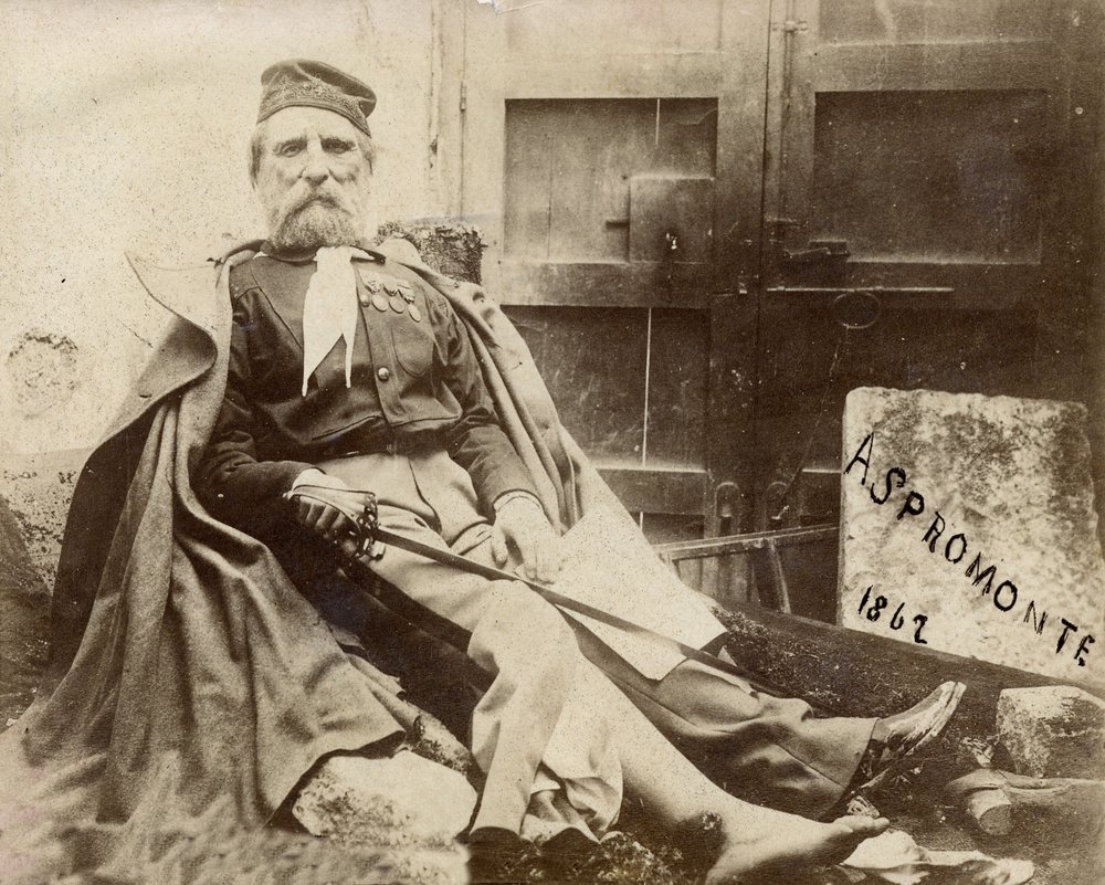 1862年に足を負傷したジュゼッペ・ガリバルディのアスプロモンテでの写真