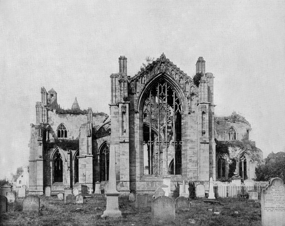 スコットランドのメルローズ修道院、1890年頃（モノクロ写真 作： ジョンローソンストッダード