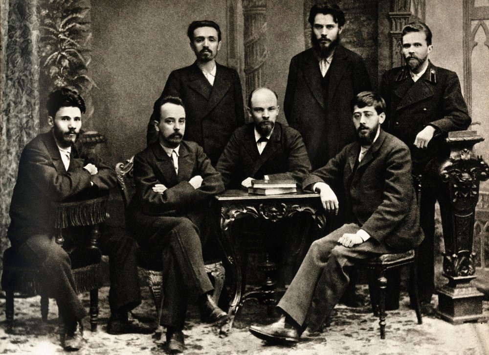 Russian_Photographer_-_Lenin_(