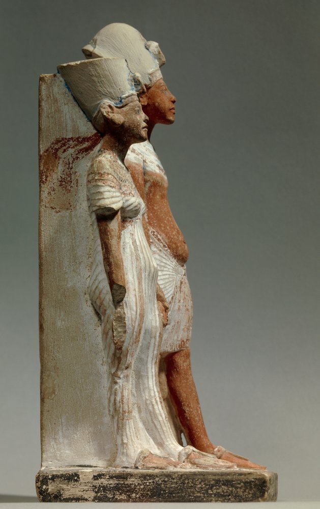 古代エジプトのアート。アケナトン王とネフェルティティ王妃