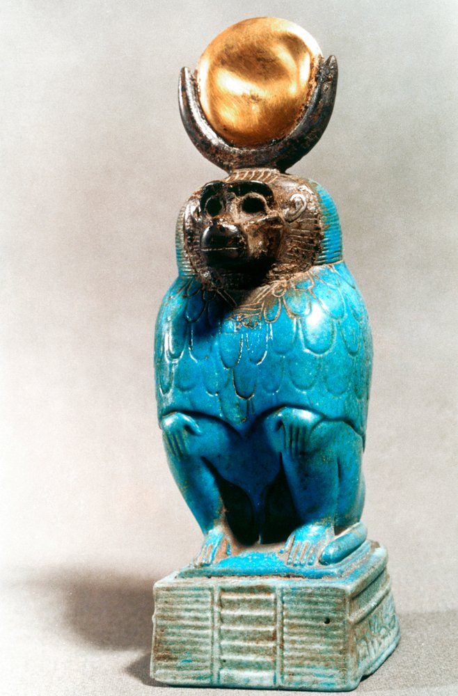 ヒヒの形で古代エジプトの神トートの像