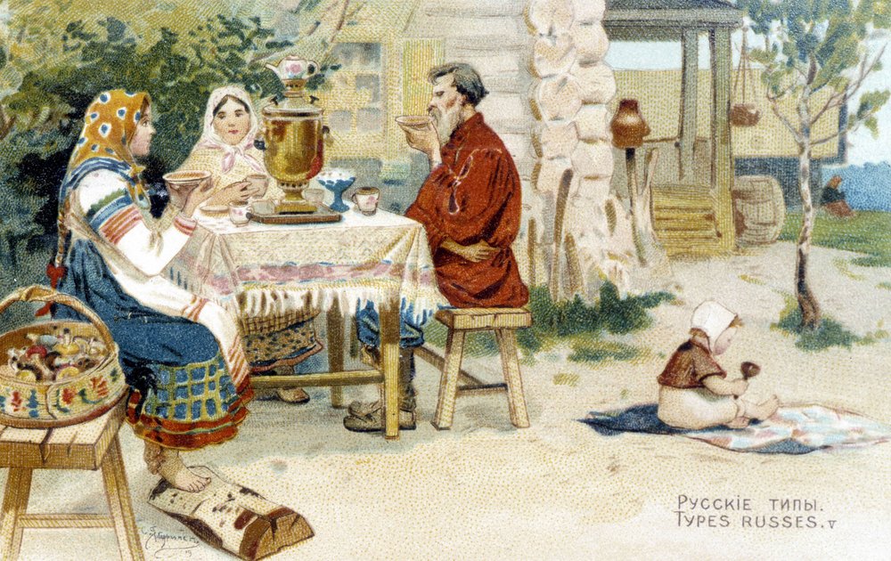 サモワールを囲んでお茶を飲むロシアの家族 - chromo.