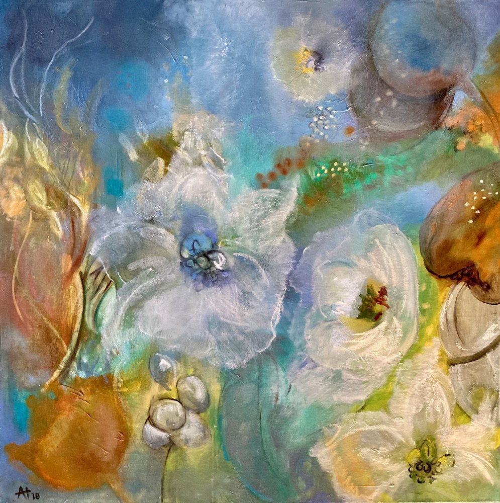 優美な白い花 作： 