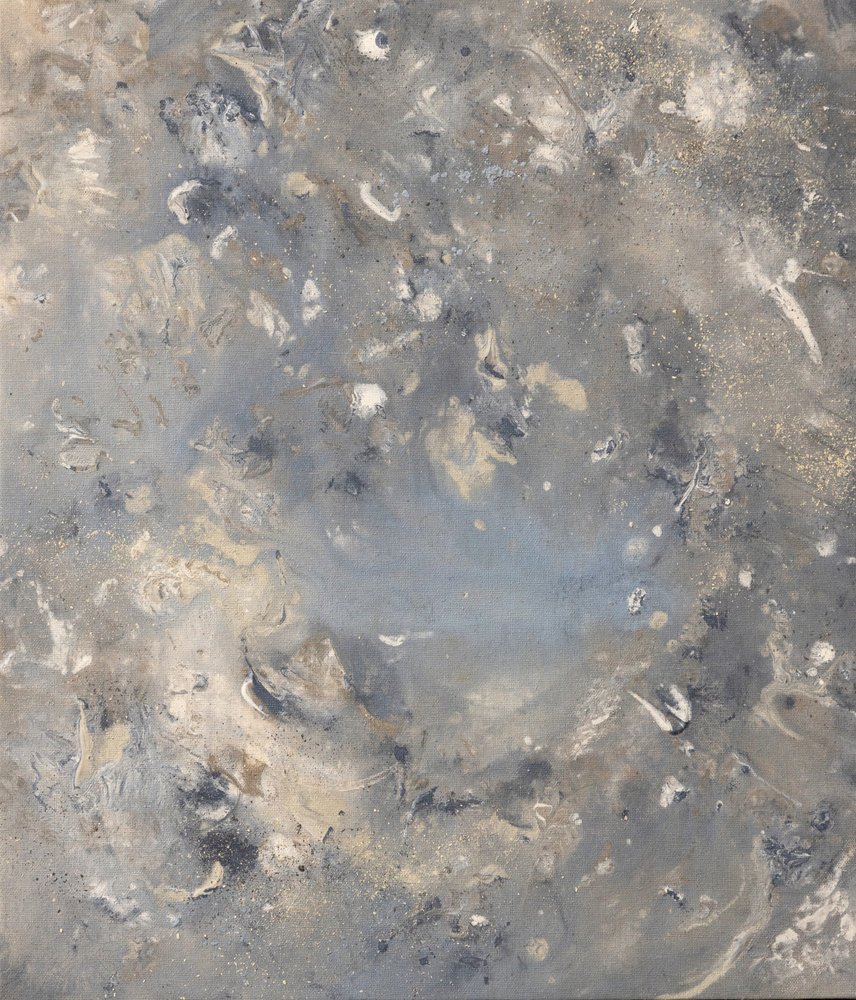 柔らかなブルーグレーの流れ 作： 