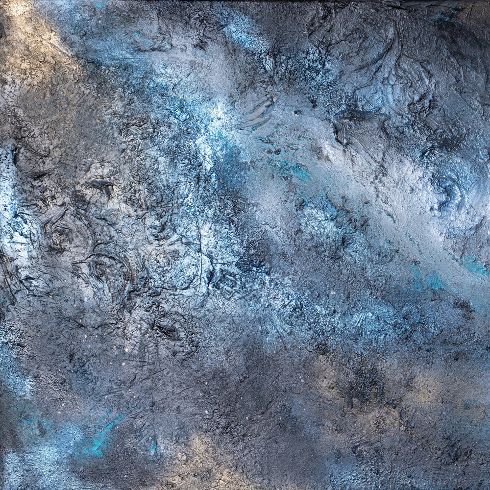  作： 