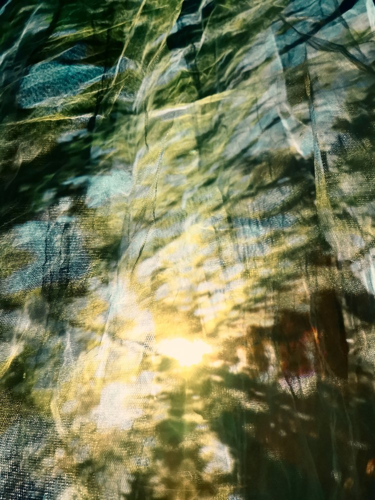  作： 