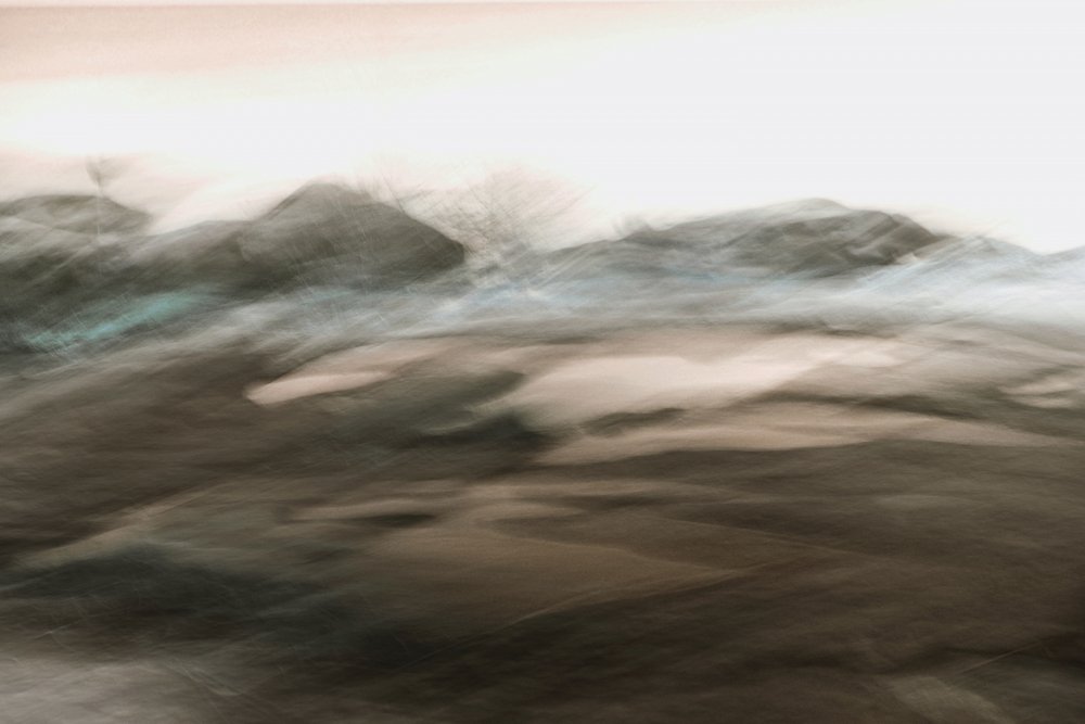 幻想的な山岳風景 作： 