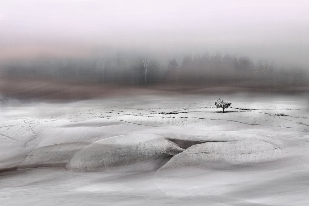  作： 