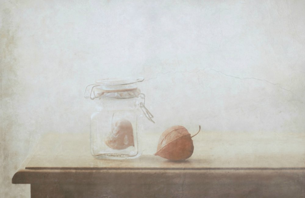  作： 