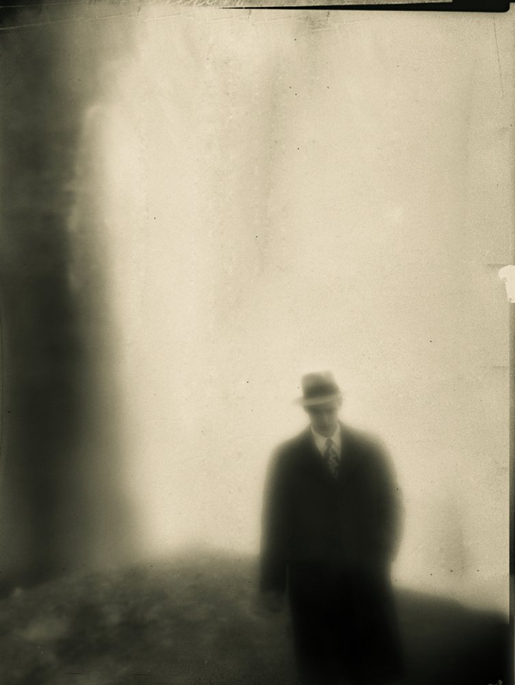  作： 