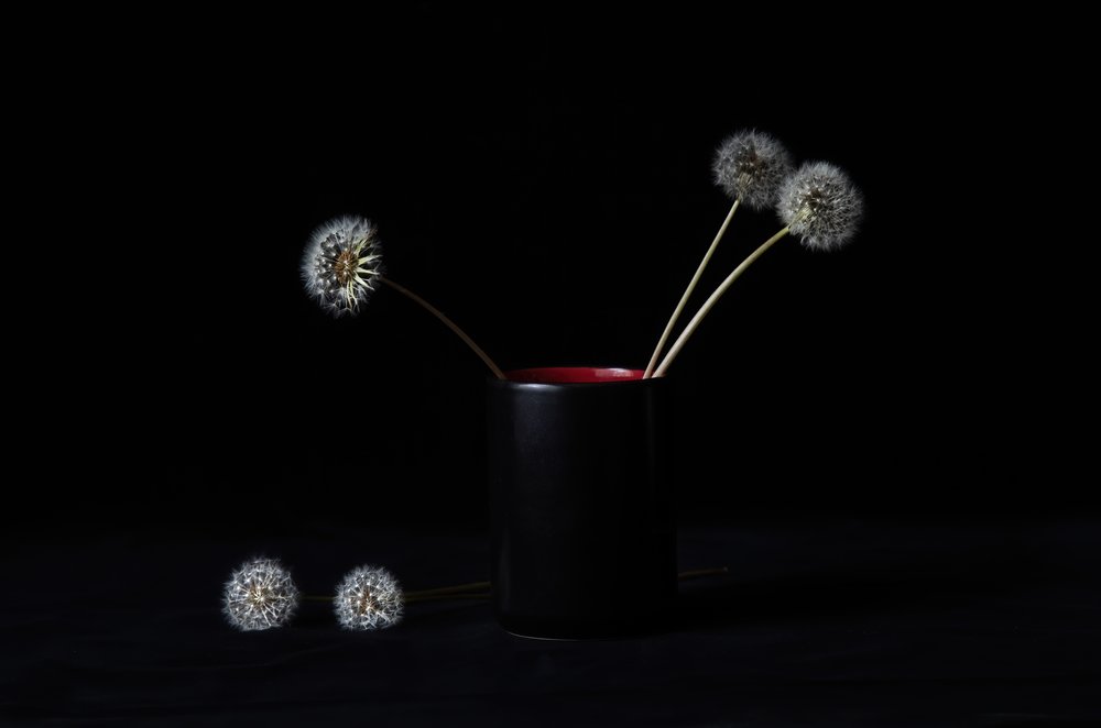 エレガントなタンポポの花瓶 作： 
