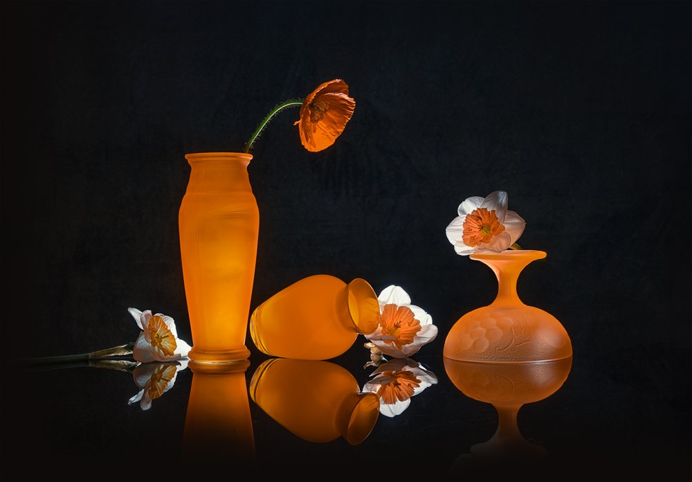 オレンジの花の静物画 作： 