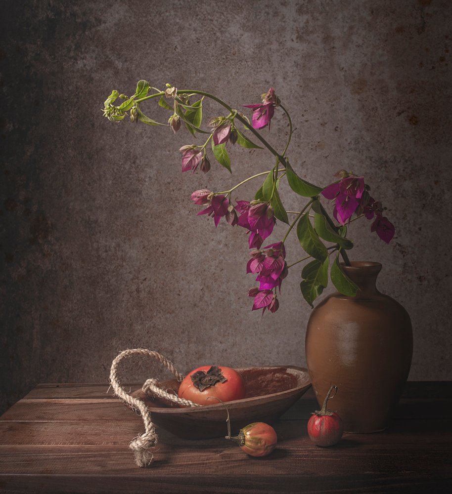 素朴な花の静物画 作： 