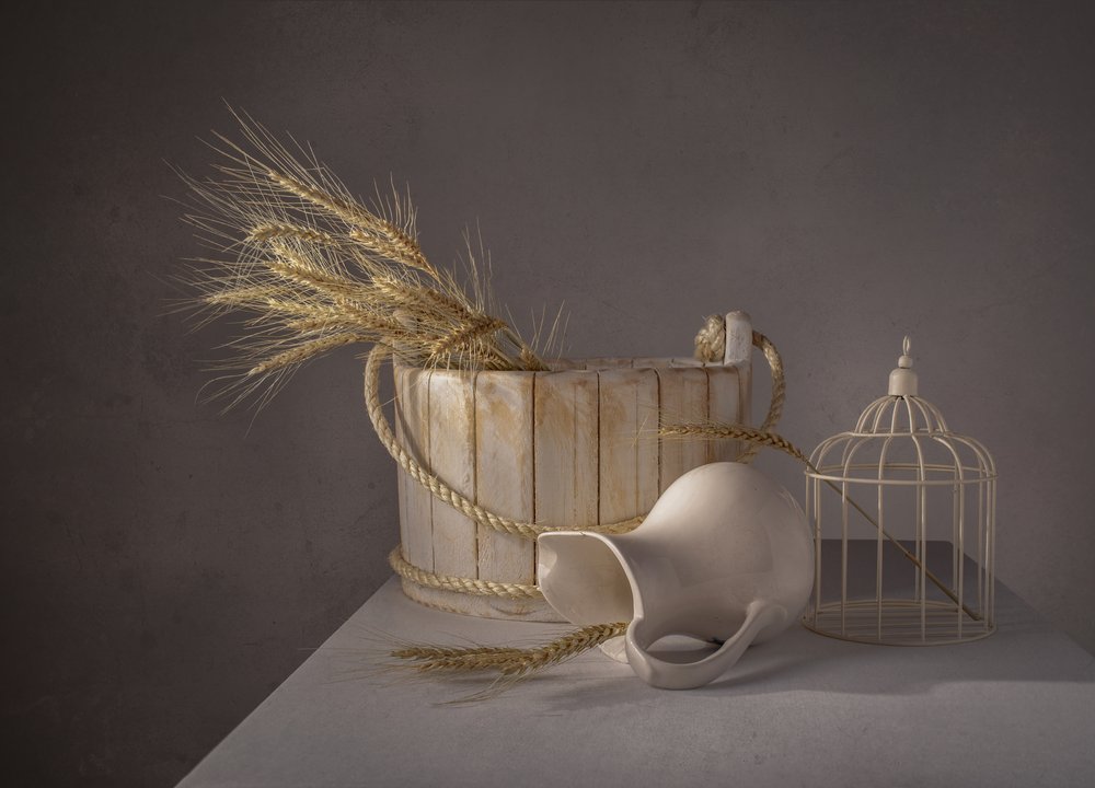 素朴な小麦の静物画 作： 