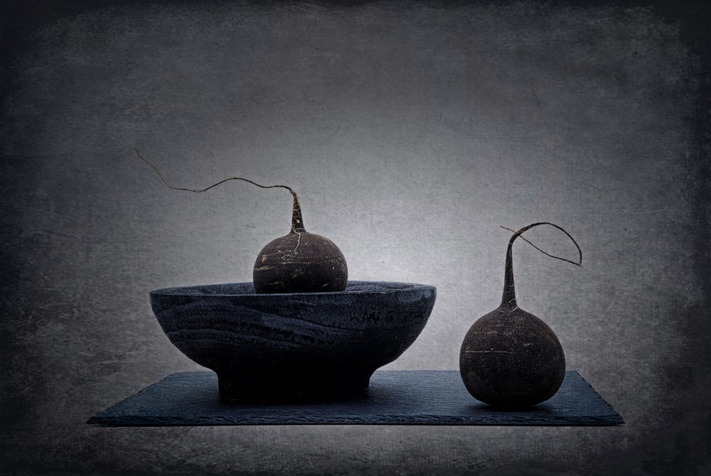 ムーディな大根の静物画 作： 
