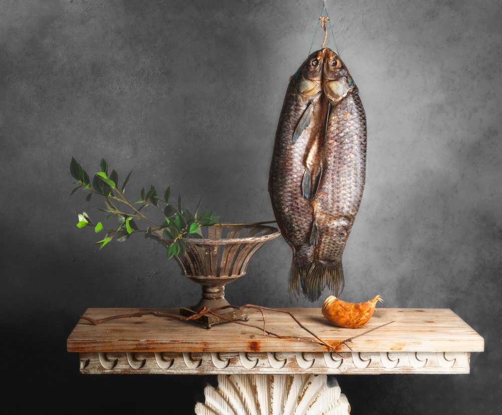 素朴な魚の静物画 作： 