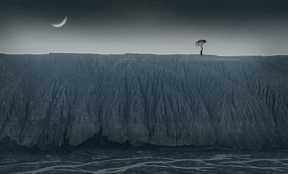  作： 