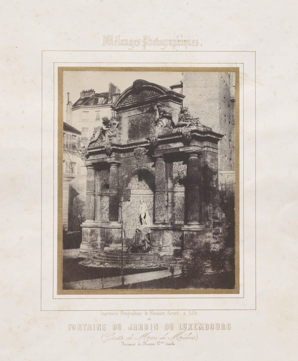 リュクサンブール公園の噴水 (マリー ド メディチの洞窟)