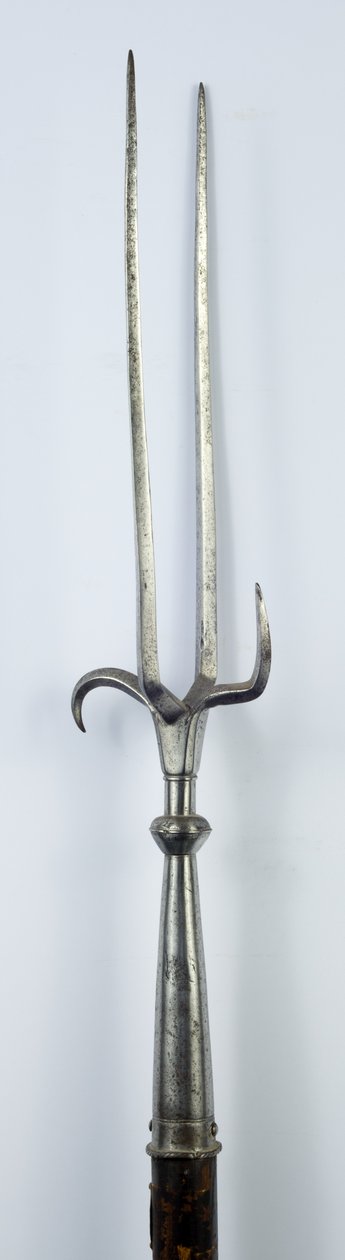 ミリタリーフォーク、c.1600（修復された木材を備えた鉄） 作： （attr.to）イタリア語学校