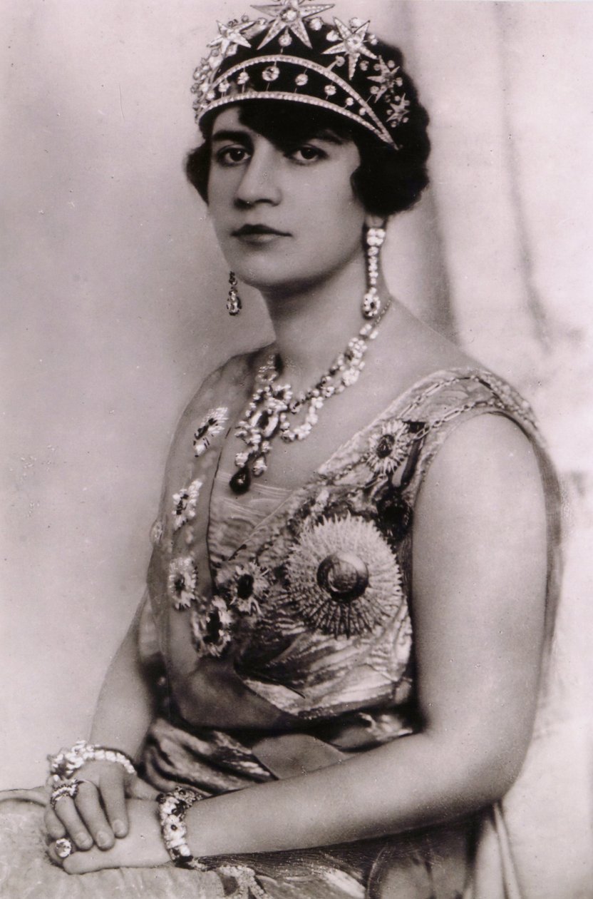 アフガニスタンのソラヤタルジ女王の肖像、1928年頃 作： 不明