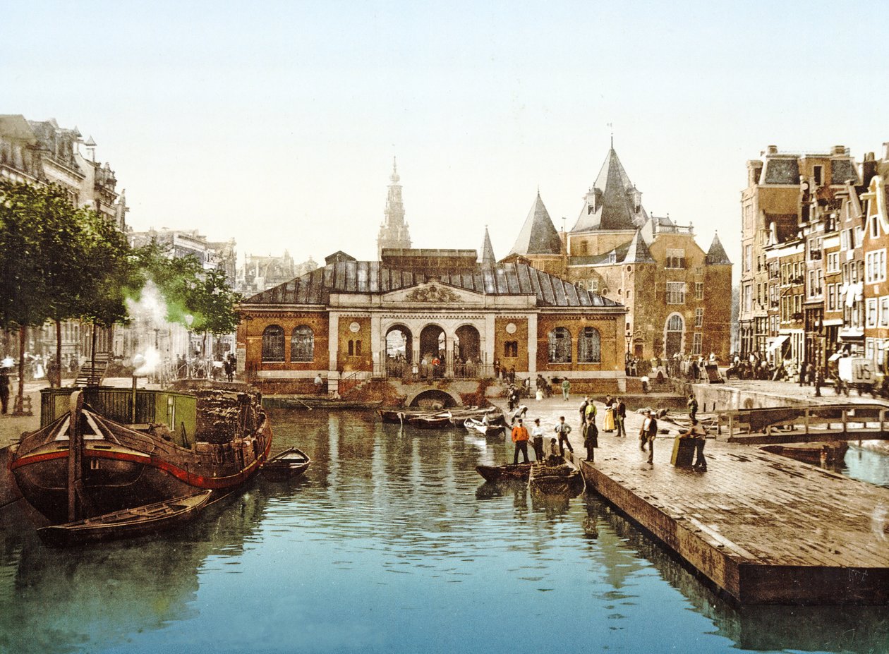 Fishmarket and Bourse、アムステルダム、オランダ、pub.c。 1900（クロモリログラフ） 作： オランダの写真家