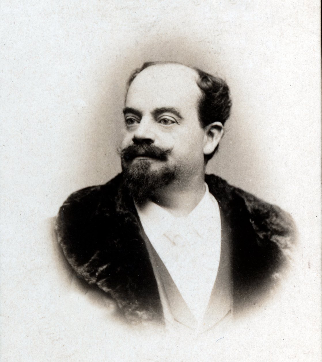 フランスの画家、ガブリエルフェリエ（1847-1914）の肖像。 作： フランスの写真家