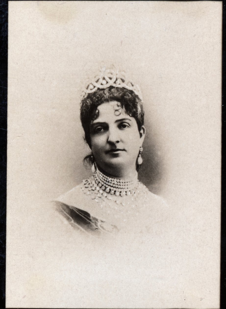 イタリアの女王、サヴォイのマルゲリータ（1851-1926）の肖像。 作： フランスの写真家