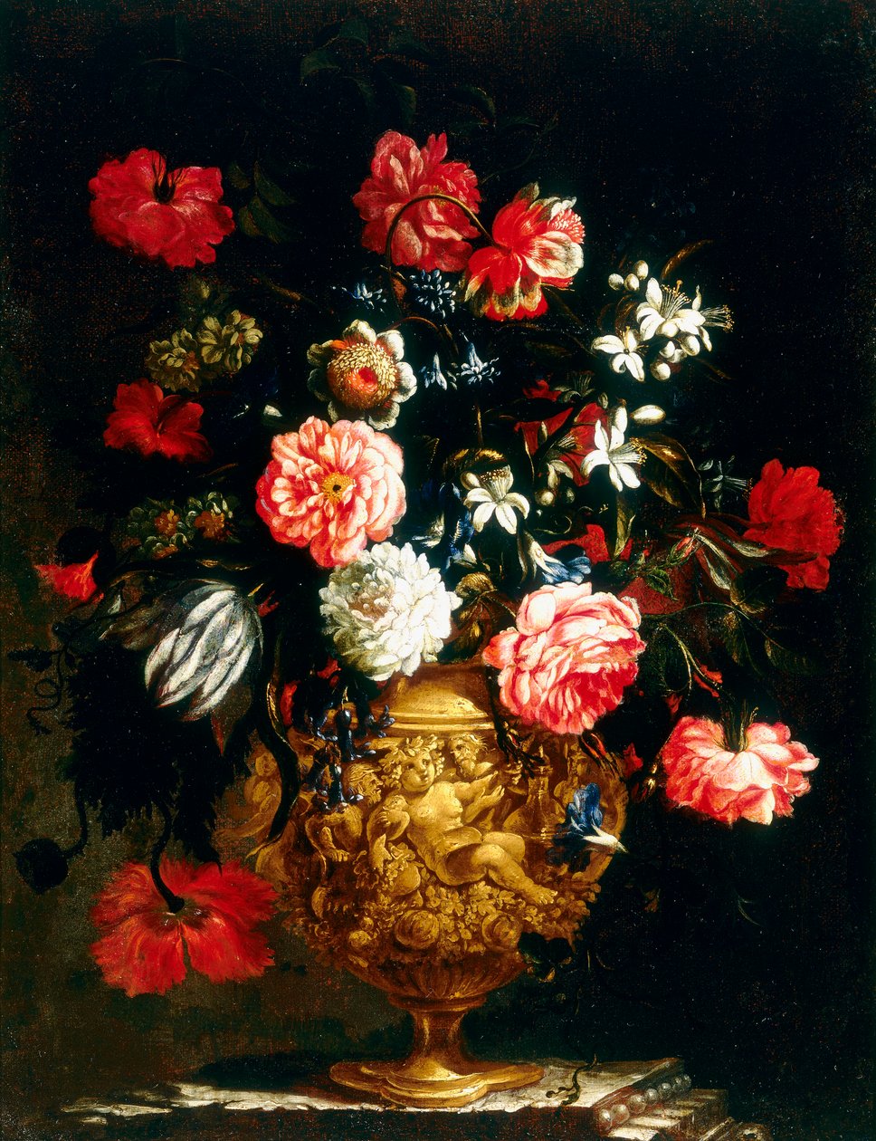 匿名の画家による花のエンボス花瓶 作： 不明