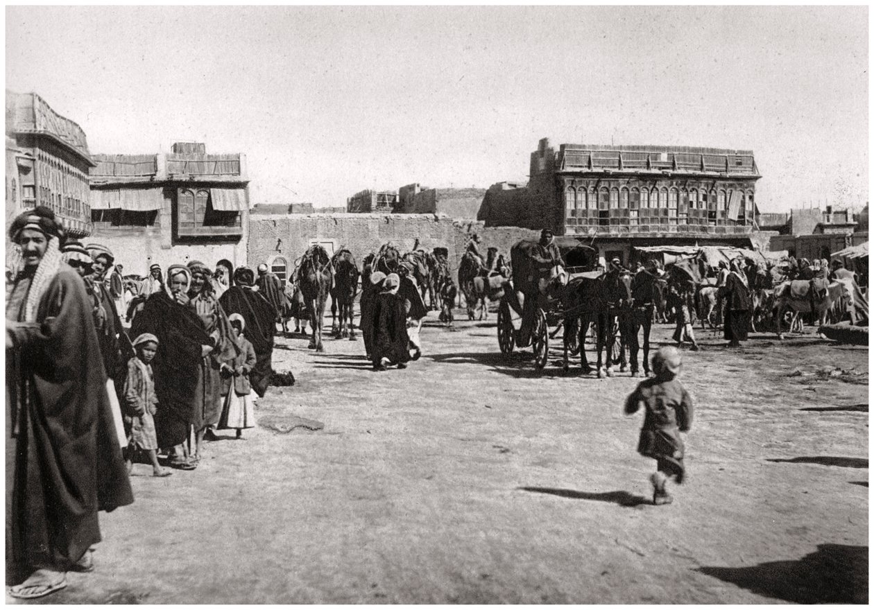 1925年、イラクのバスラにあるバザール広場 作： A.ケリム