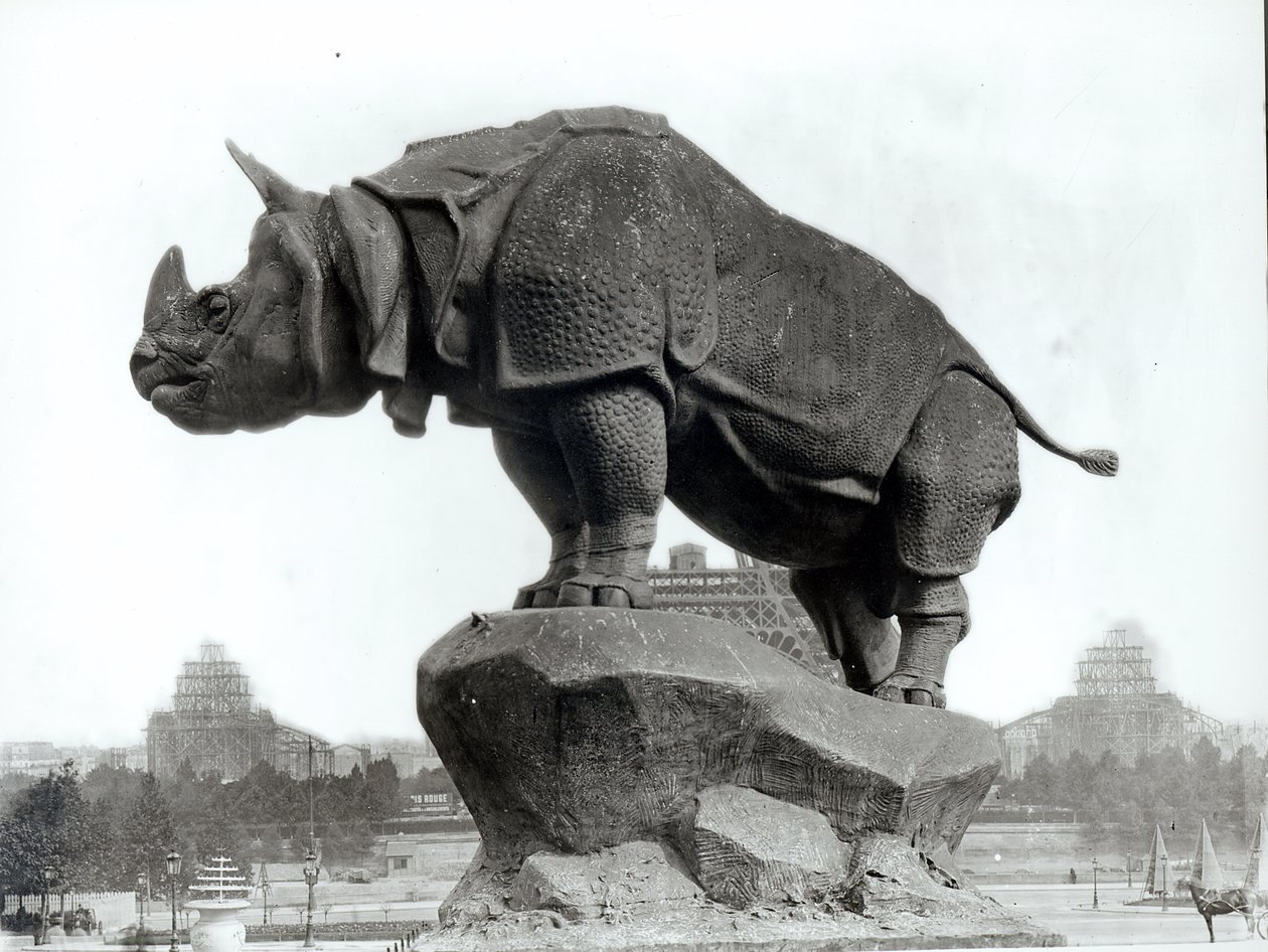 1878年のパリ万国博覧会（1878年）のために建設されたトロカデロ宮殿の前にあるアルフレッドジャックマート（1824-96年）によるサイ、1878年 作： アドルフ・ジラドン