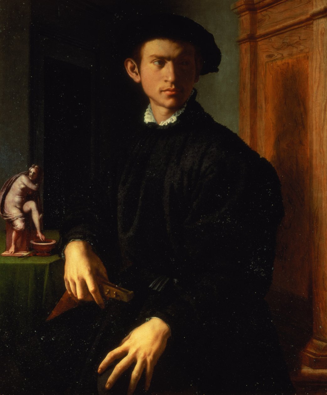 若い男の肖像、1532-40年頃 作： アーニョロ・ブロンズィーノ