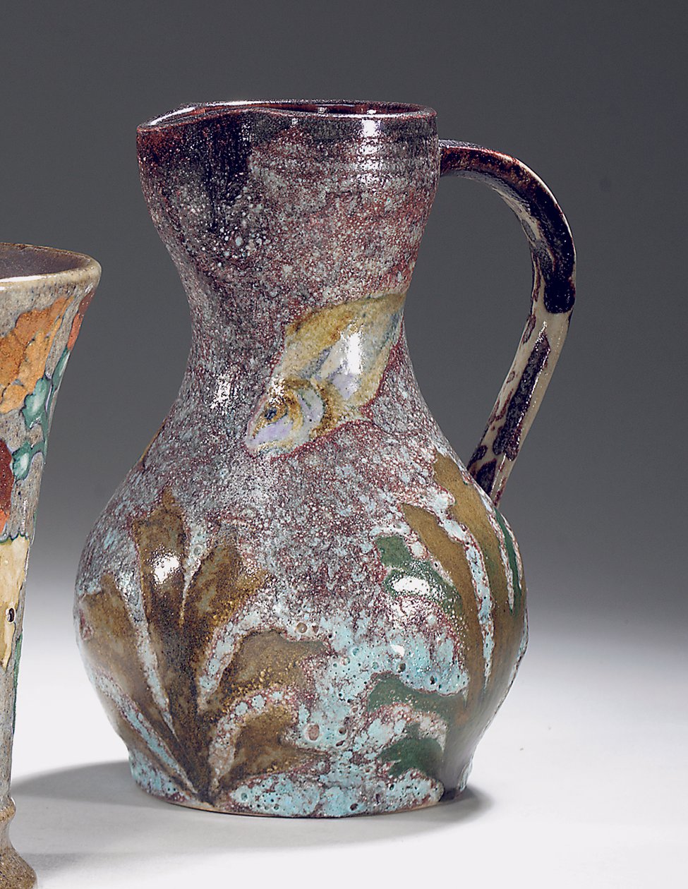 セーヴル製水生投手、1900年頃（エナメル石器） 作： アルバートダムマウス