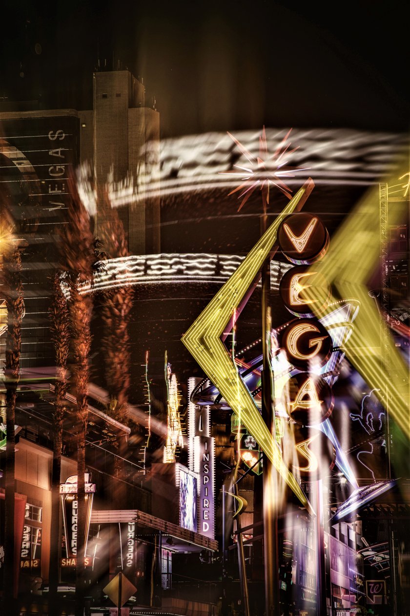  作： アレックス・キャミンカー