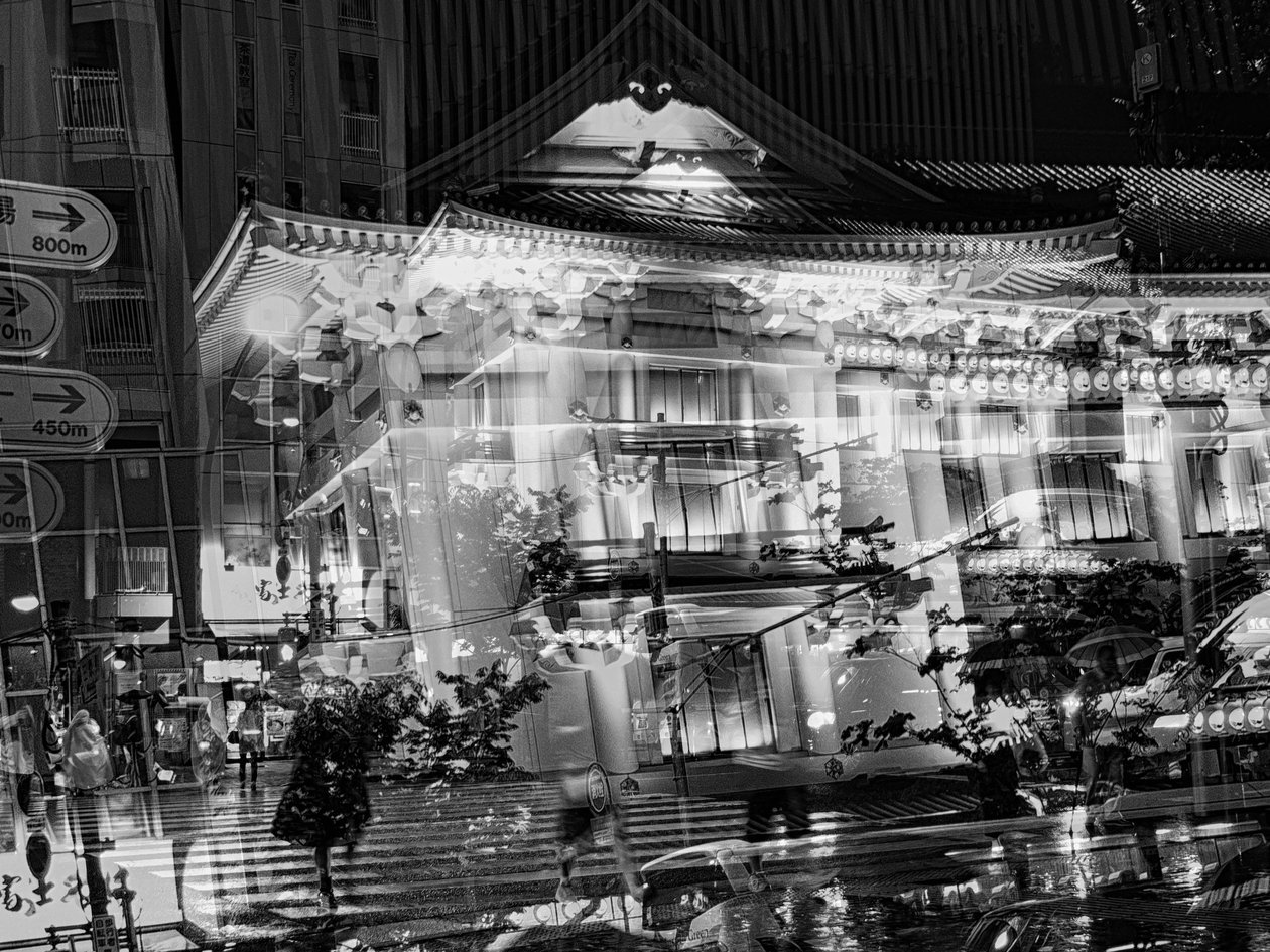  作： アレックス・キャミンカー