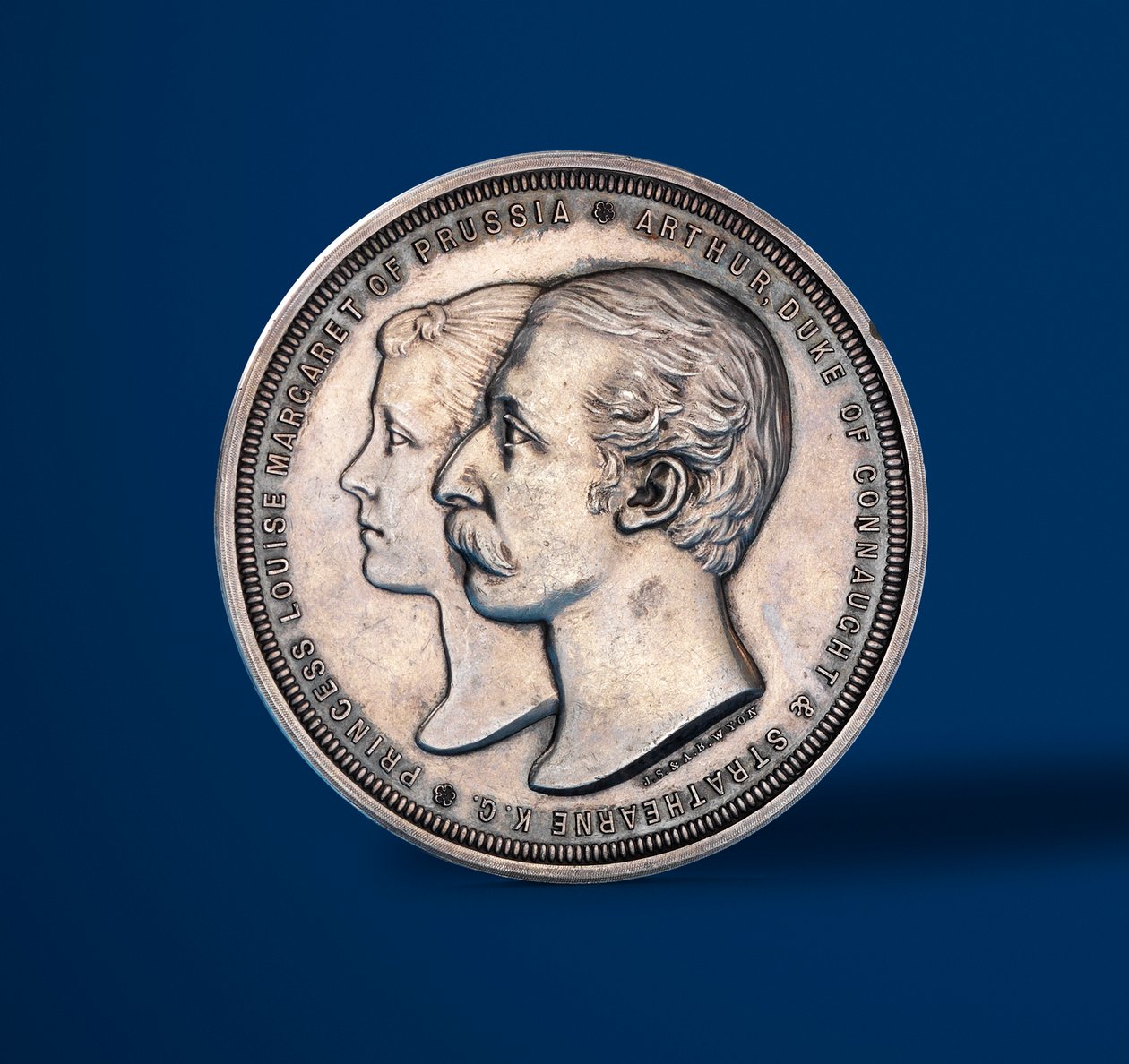 1879年、コンノート公爵とプロイセンのルイーズ王女の結婚を記念した勲章（419674の表側） 作： アルフレッドとヴィヨン、ジョセフ・シェファード・ヴィヨン