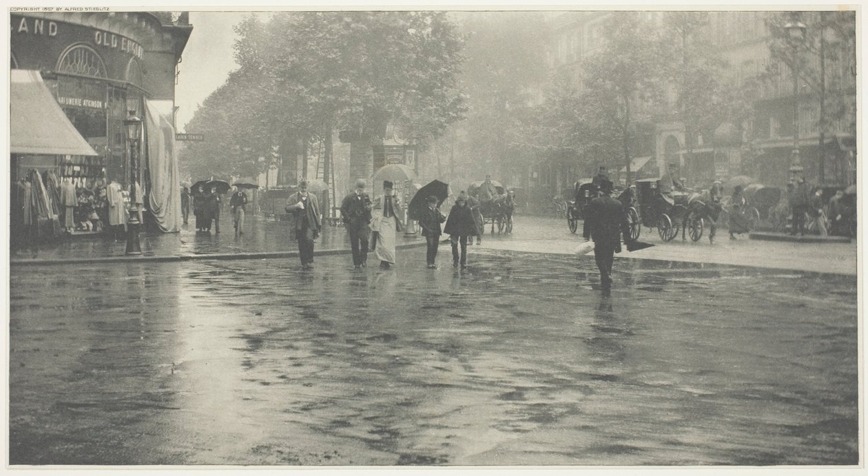 大通り、パリの雨の日 作： アルフレッド・スティグリッツ