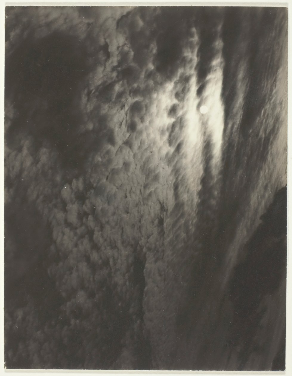 Set A Third Set、Print 2、1929 からの同等物。 作： アルフレッド・スティグリッツ