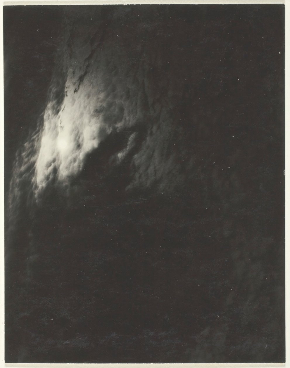 Set A Third Set、Print 8、1929 からの同等物。 作： アルフレッド・スティグリッツ