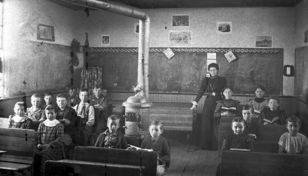 アスペンスクールルーム、1880〜90年頃 作： アメリカの写真家