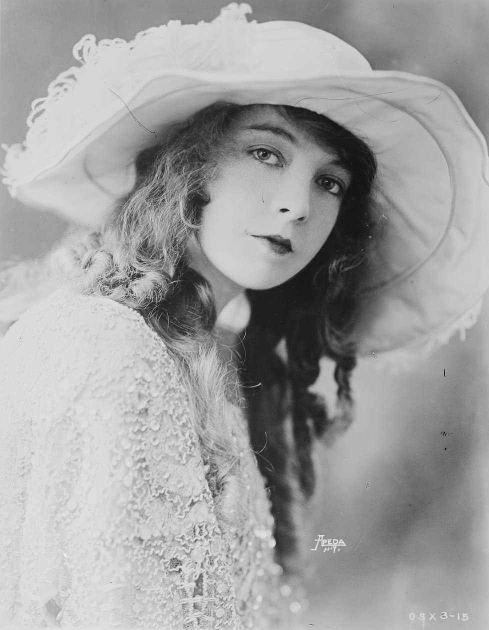 リリアン・ギッシュ、1921 作： アメリカの写真家