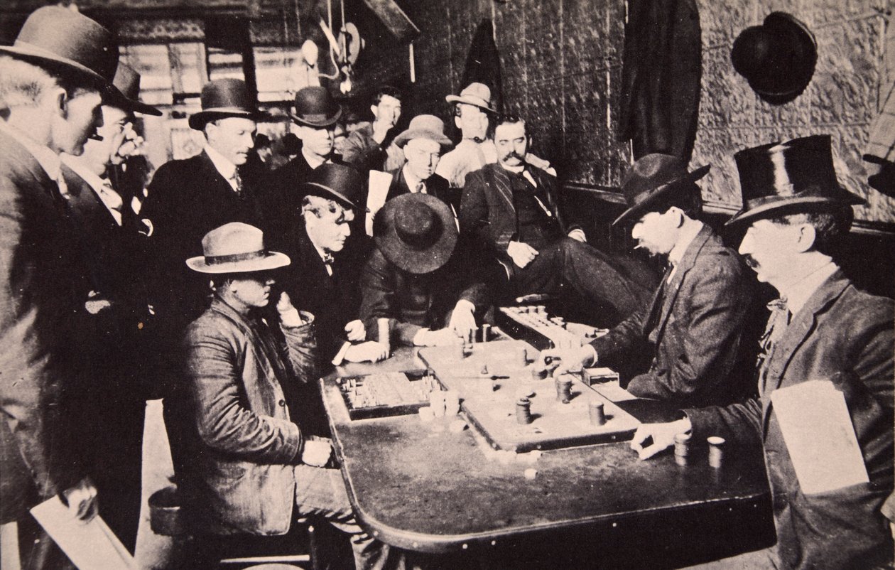 1903年、アリゾナ州ビズビーで東洋の大広間でファロを演奏 作： アメリカの写真家