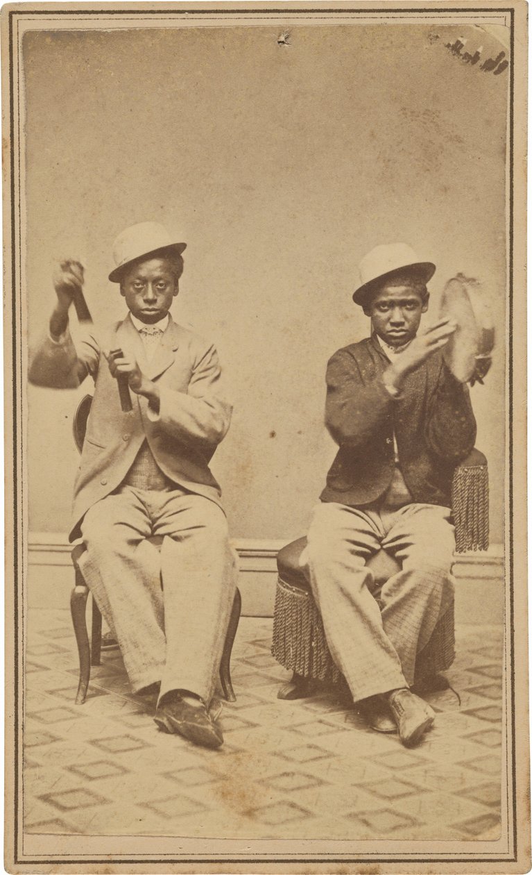 「アイオワ州バーリントン、バレットハウスのベル・ボーイズ」,c.1863年（写真） 作： アメリカの写真家