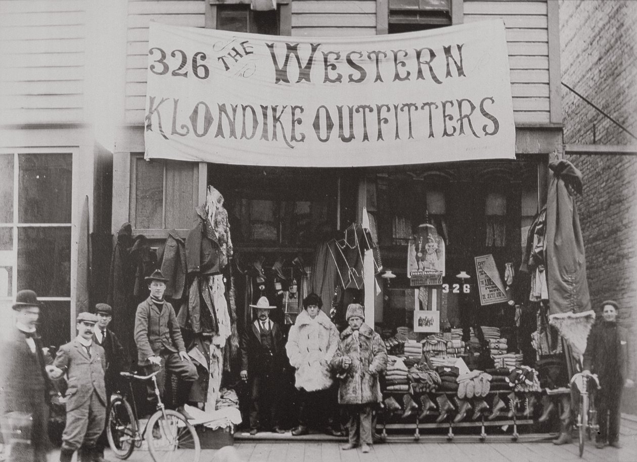 Klondike Outfitters store, Cordova Street, Vancouver 1897 (b/w photo) 作： アメリカの写真家
