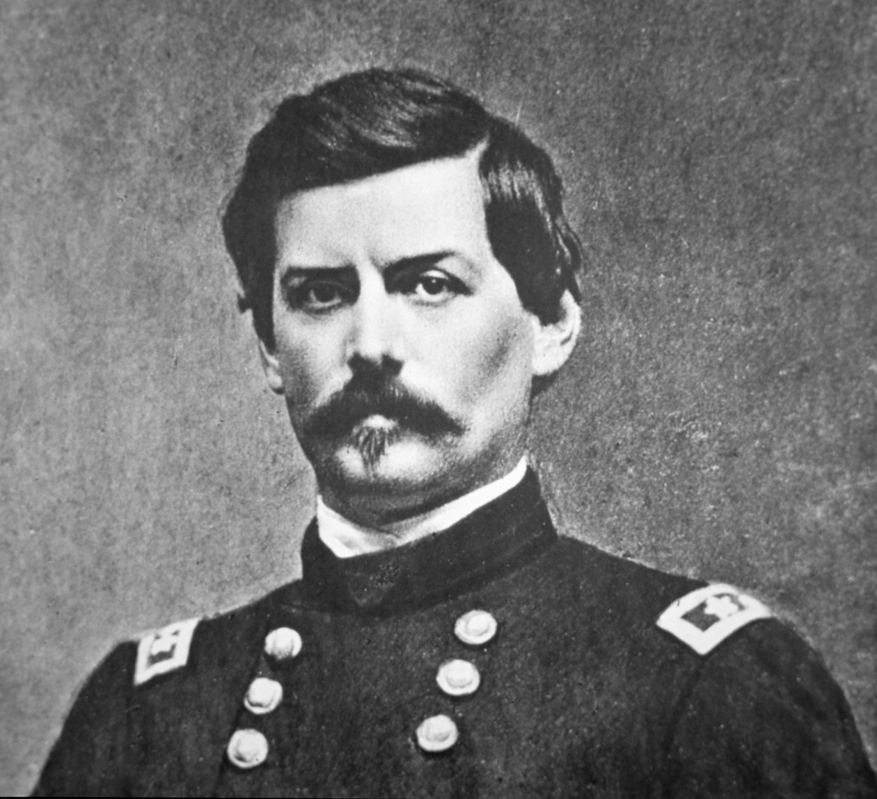 ジョージ・B・マクレラン将軍の肖像（モノクロ写真 作： アメリカの写真家