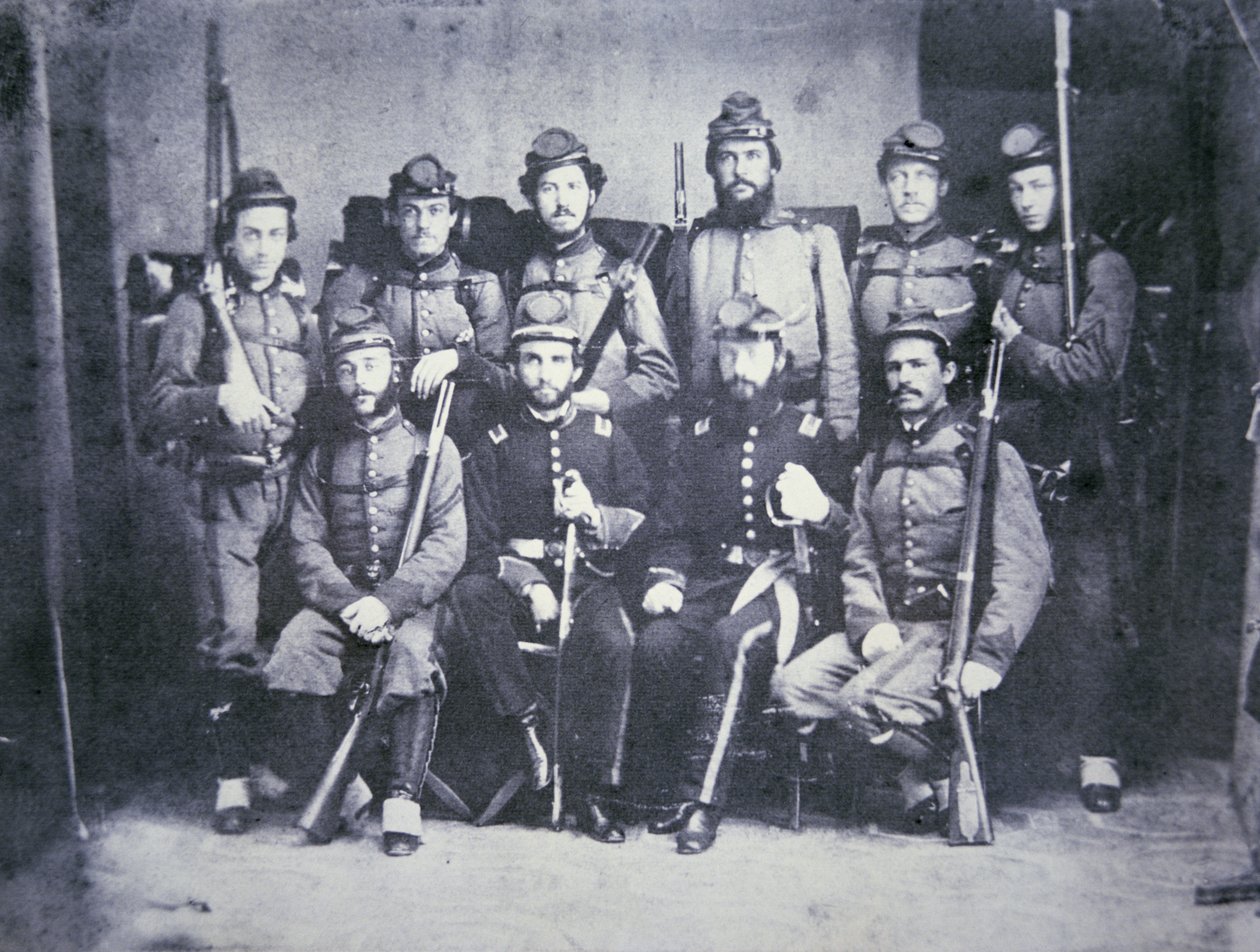 南部連合軍のチャールストン・ズアーブ・カデット(Charleston Zouave Cadets) 作： アメリカの写真家