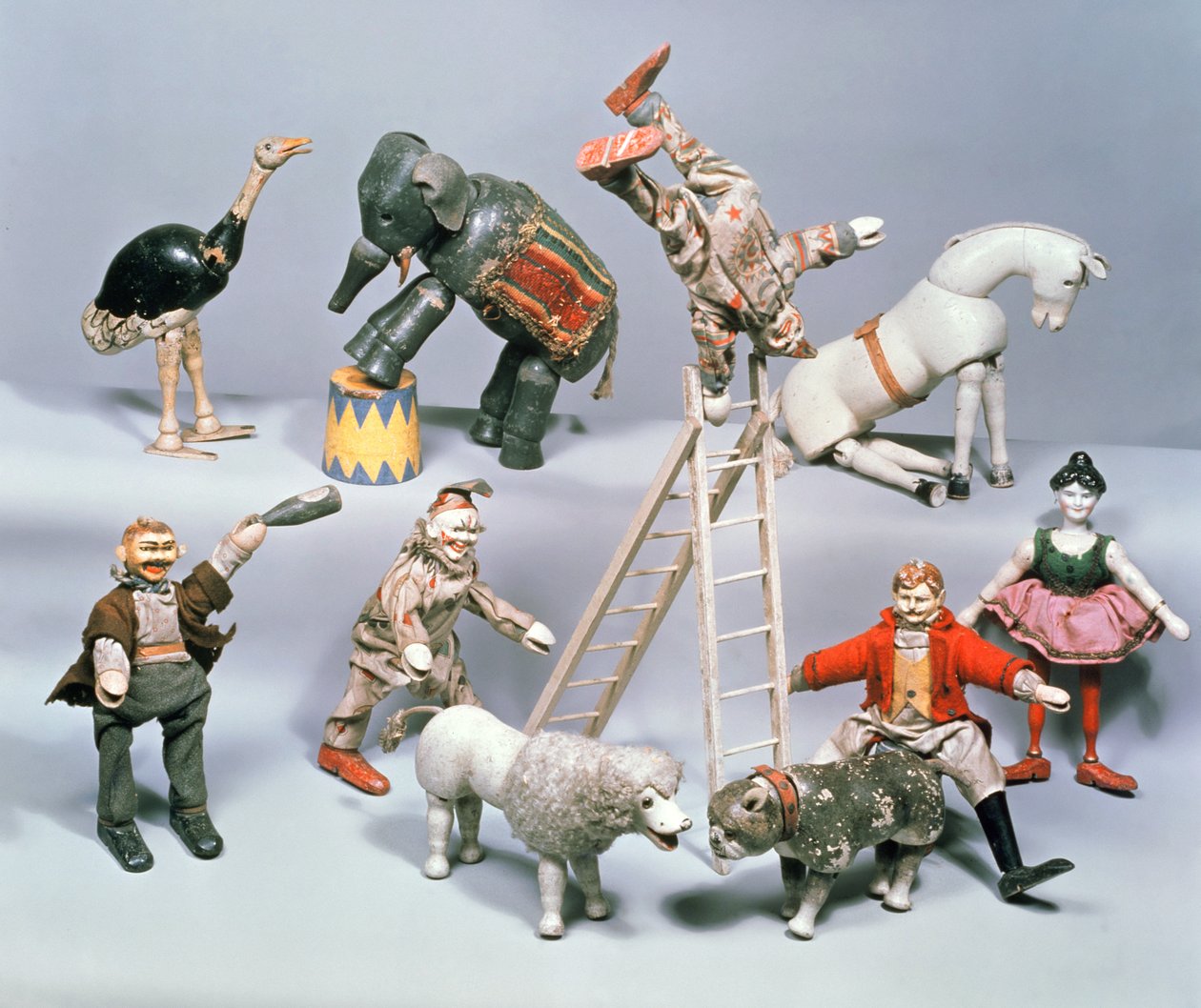 ハンプティダンプティサーカスの曲芸師および動物園。 c.1900