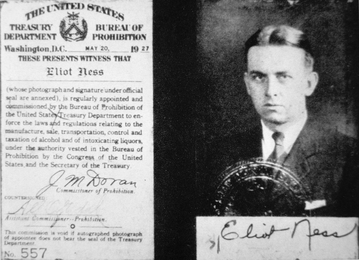 5月20日付エリオット・ネス（1903-57）の禁酒エージェントIDカード 作： アメリカの学校