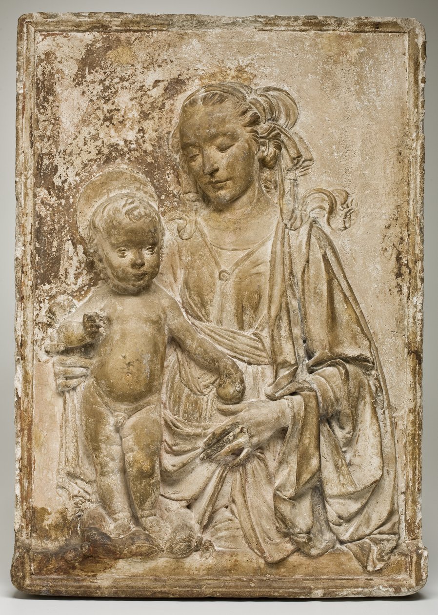 マドンナと子供、1470〜80年頃（漆喰または石膏） 作： アンドレア・デル・ヴェロッキオ